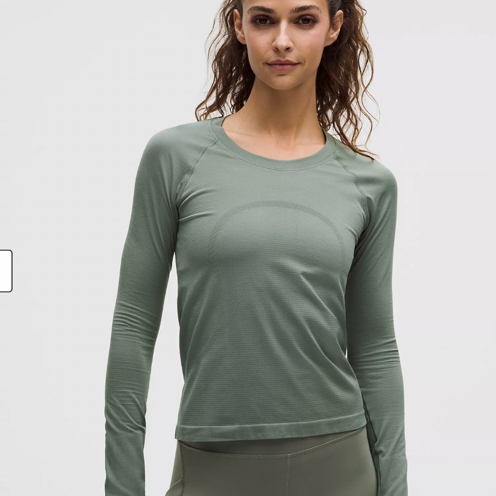 Swiftly Tech Long-Sleeve Shirt 2.0
Waist Length